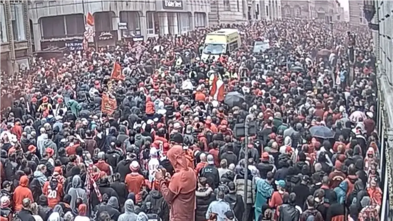 حكم بسجن 21 عامًا ونصف على منفذ حادث دهس مشجعي ليفربول الذي أسفر عن 134 ضحية